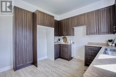 156 MCKNIGHT AVENUE Hamilton (Waterdown) Ontario photo 14