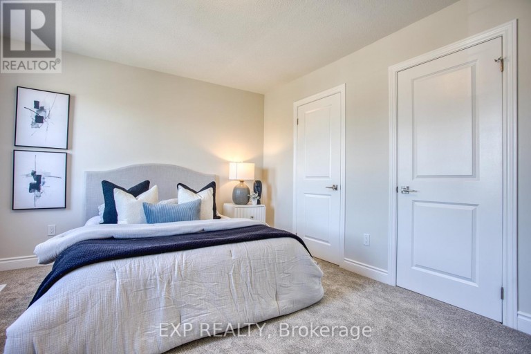 156 MCKNIGHT AVENUE, Hamilton (Waterdown), Ontario, L8B0T7