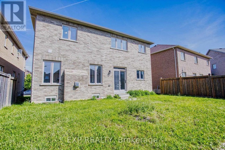 156 MCKNIGHT AVENUE, Hamilton (Waterdown), Ontario, L8B0T7