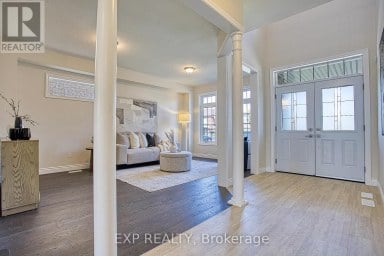 156 MCKNIGHT AVENUE Hamilton (Waterdown) Ontario photo 4