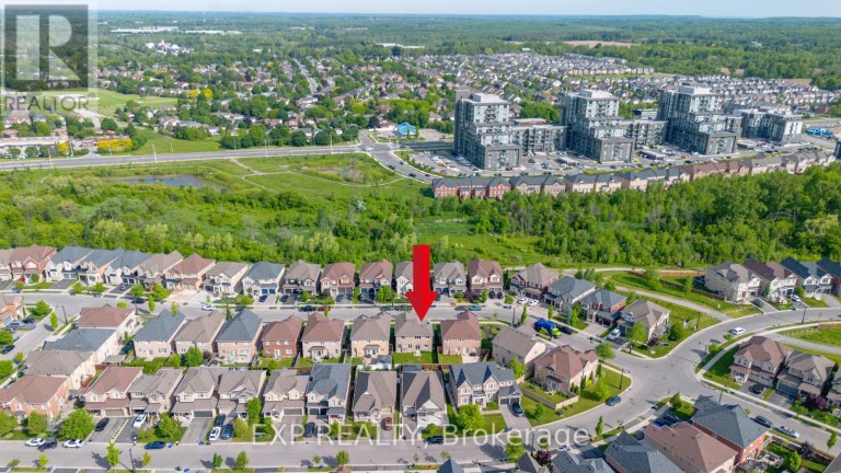 156 MCKNIGHT AVENUE, Hamilton (Waterdown), Ontario, L8B0T7