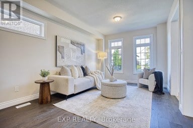 156 MCKNIGHT AVENUE Hamilton (Waterdown) Ontario photo 7