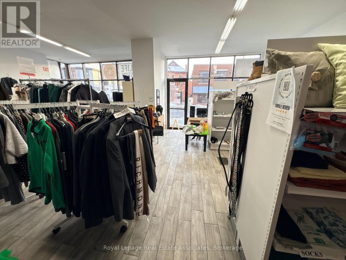 428 KING STREET W, Hamilton (Strathcona), Ontario, L8P1B7