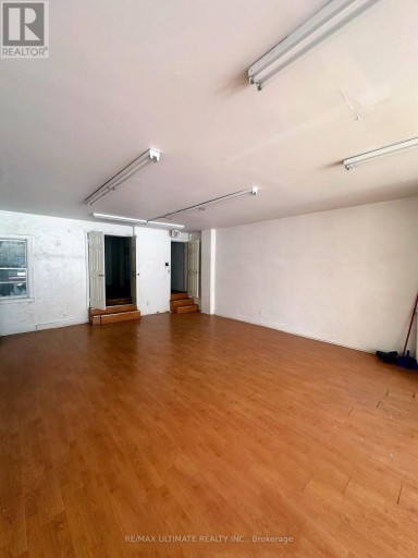 566 ST CLAIR AVENUE W, Toronto (Humewood-Cedarvale), Ontario, M6C1A5