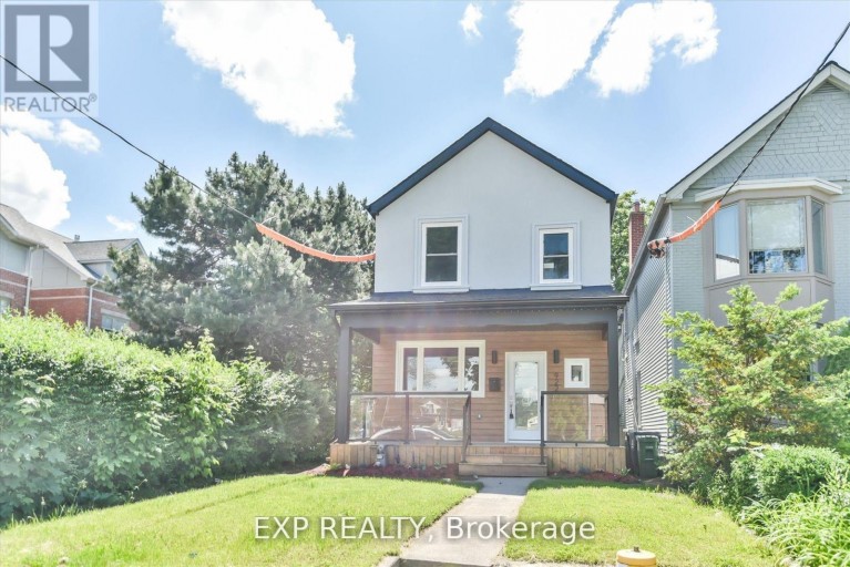 B - 922 LOGAN AVENUE, Toronto (Playter Estates-Danforth), Ontario, M4K3E4