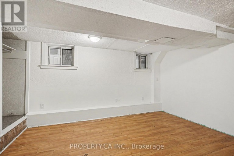LOWER - 130 LAUDER AVENUE, Toronto (Corso Italia-Davenport), Ontario, M6H3E5