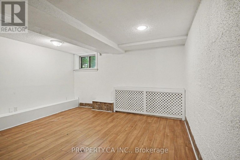 LOWER - 130 LAUDER AVENUE, Toronto (Corso Italia-Davenport), Ontario, M6H3E5