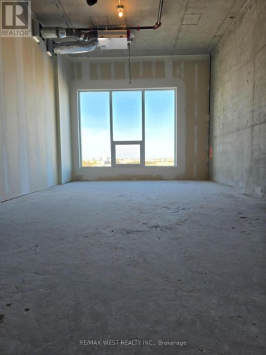 423 - 600 DIXON ROAD, Toronto (West Humber-Clairville), Ontario, M9W1J1