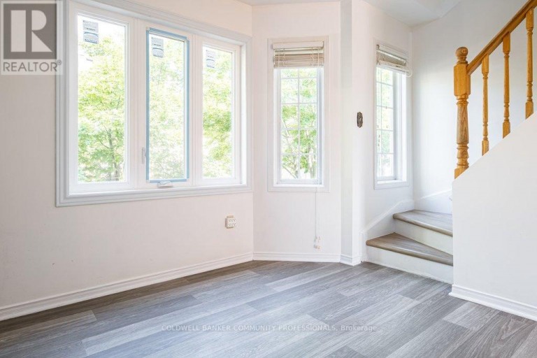 10 - 266 LIMERIDGE ROAD E, Hamilton (Bruleville), Ontario, L9A2S7