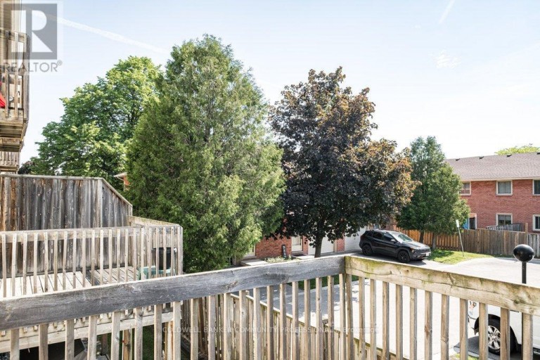 10 - 266 LIMERIDGE ROAD E, Hamilton (Bruleville), Ontario, L9A2S7
