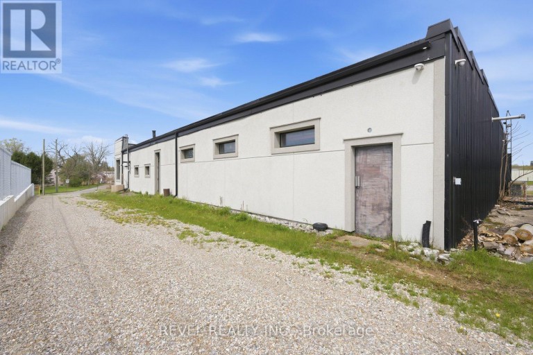 571 BANK STREET, Norfolk (Simcoe), Ontario, N3Y3N3