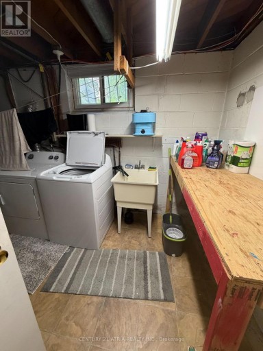 10 IBER COURT, Aurora (Aurora Village), Ontario, L4G1V5