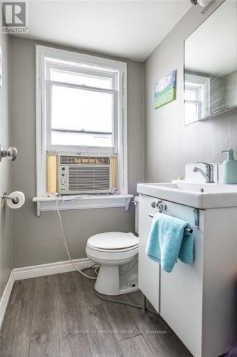 1125 CANNON STREET E, Hamilton (Crown Point), Ontario, L8L2J7