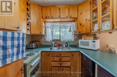 100 & 200 MARBLE LAKE ROAD Frontenac (Frontenac North) Ontario photo 23