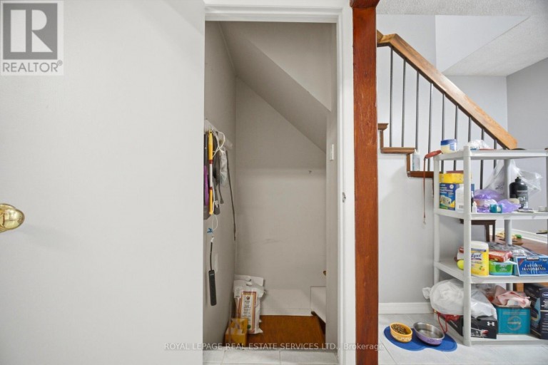 21 - 345 MEADOWS BOULEVARD, Mississauga (Rathwood), Ontario, L4Z1G5