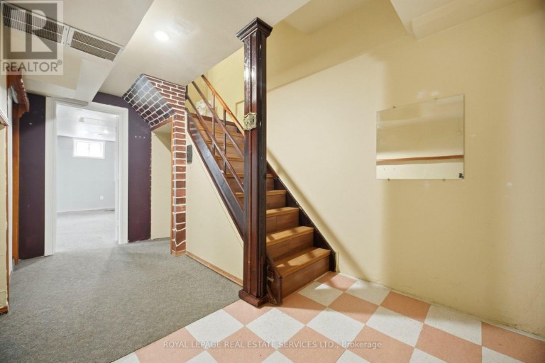21 - 345 MEADOWS BOULEVARD, Mississauga (Rathwood), Ontario, L4Z1G5