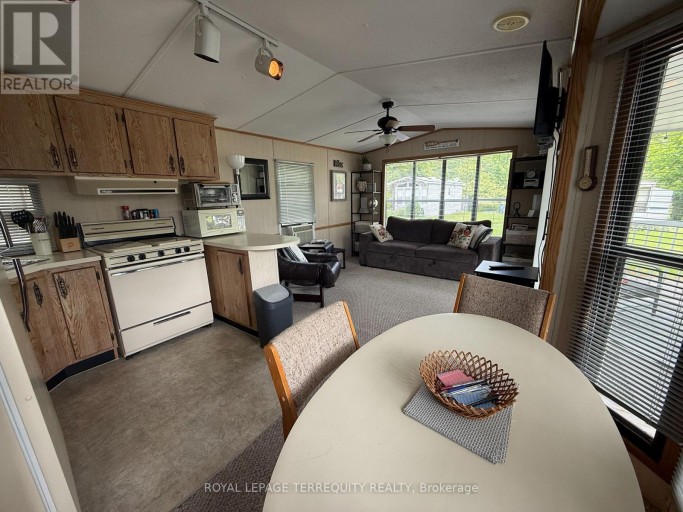 262 BIRCH, Selwyn, Ontario, K0L2H0