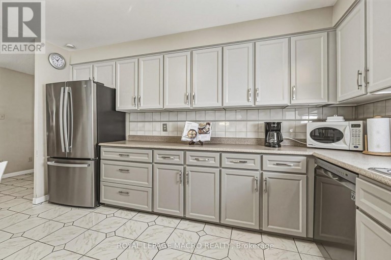 565 STONE CHURCH ROAD W, Hamilton (Gilkson), Ontario, L9B1A5