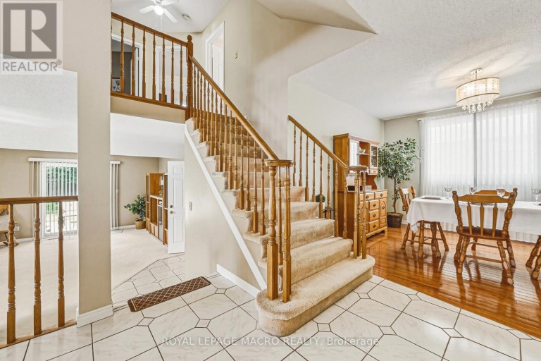 565 STONE CHURCH ROAD W, Hamilton (Gilkson), Ontario, L9B1A5
