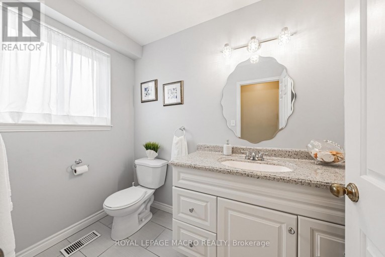 565 STONE CHURCH ROAD W, Hamilton (Gilkson), Ontario, L9B1A5