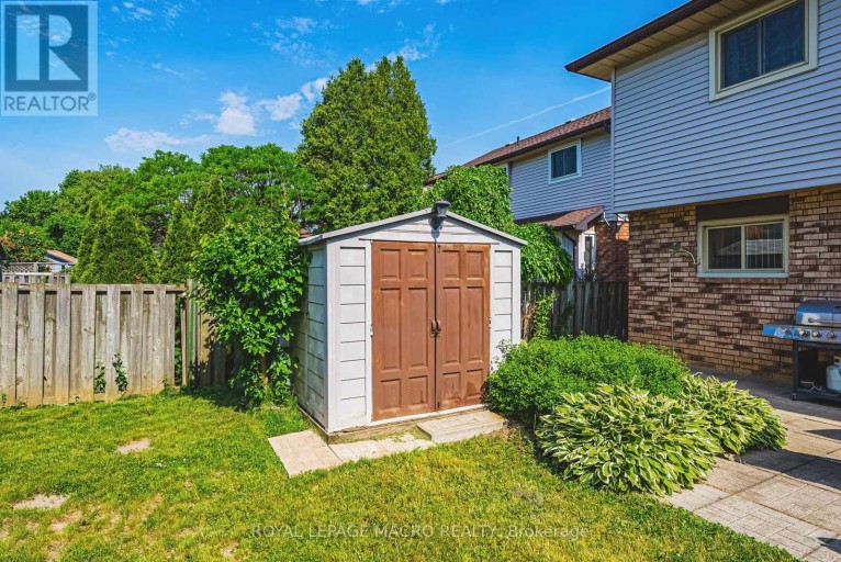 565 STONE CHURCH ROAD W, Hamilton (Gilkson), Ontario, L9B1A5