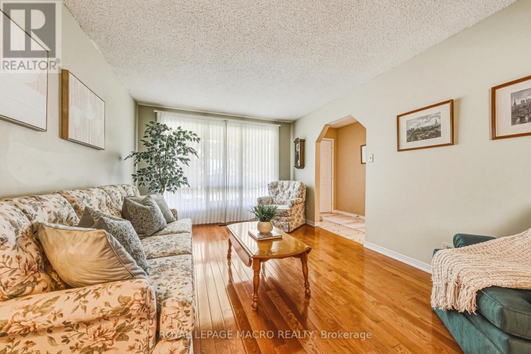 565 STONE CHURCH ROAD W, Hamilton (Gilkson), Ontario, L9B1A5