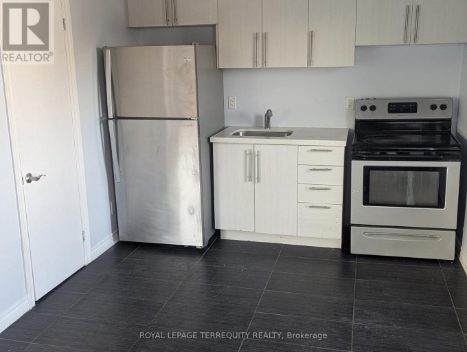 B - 1182 CANNON STREET E, Hamilton (Crown Point), Ontario, L8L2K3