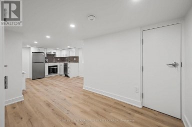 BSMNT - 28 STRATHGOWAN AVENUE Toronto (Lawrence Park South) Ontario photo 3
