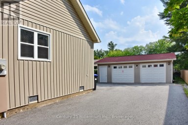 25 BERKELY STREET Wasaga Beach Ontario photo 3