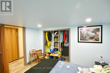 25 BERKELY STREET Wasaga Beach Ontario photo 44