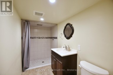25 BERKELY STREET Wasaga Beach Ontario photo 45