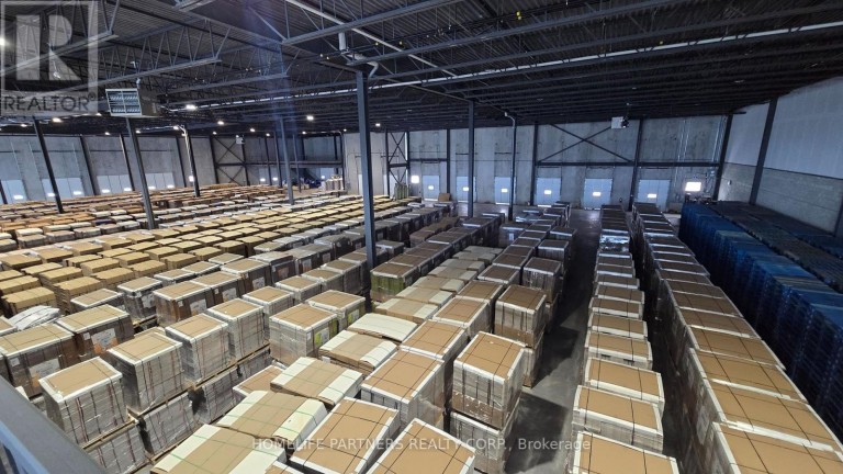 3 - 125 ENGELHARD DRIVE, Aurora (Aurora Grove), Ontario, L4G3V1