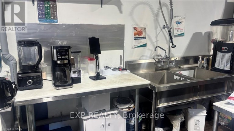 83 MACDONELL STREET, Guelph (Downtown), Ontario, N1H3A3