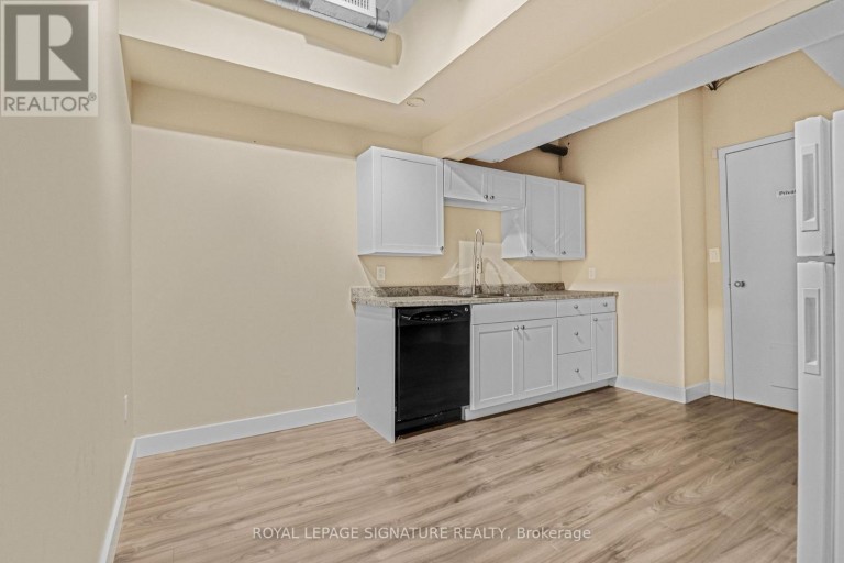 SUITE 1 - 126 TRAFALGAR ROAD, Oakville (OO Old Oakville), Ontario, L6J3G5