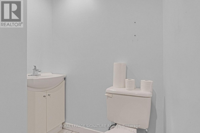 SUITE 1 - 126 TRAFALGAR ROAD, Oakville (OO Old Oakville), Ontario, L6J3G5