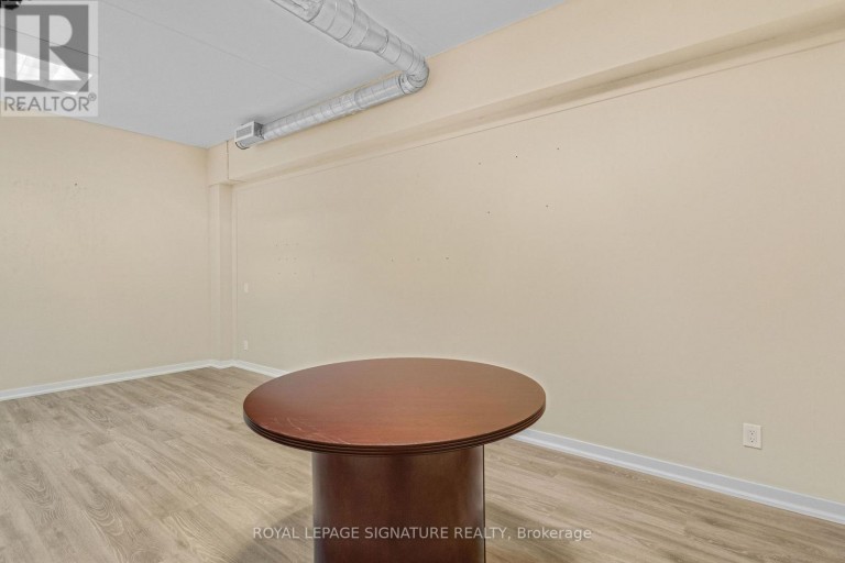 SUITE 1 - 126 TRAFALGAR ROAD, Oakville (OO Old Oakville), Ontario, L6J3G5