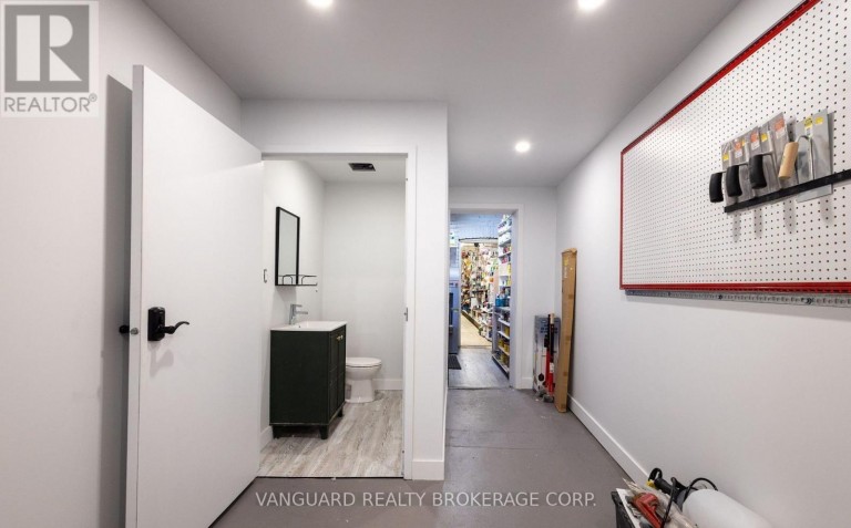 1212 DUFFERIN STREET, Toronto (Dovercourt-Wallace Emerson-Junction), Ontario, M6H4C1