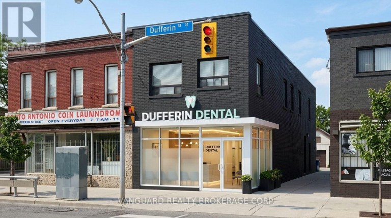 1212 DUFFERIN STREET, Toronto (Dovercourt-Wallace Emerson-Junction), Ontario, M6H4C1