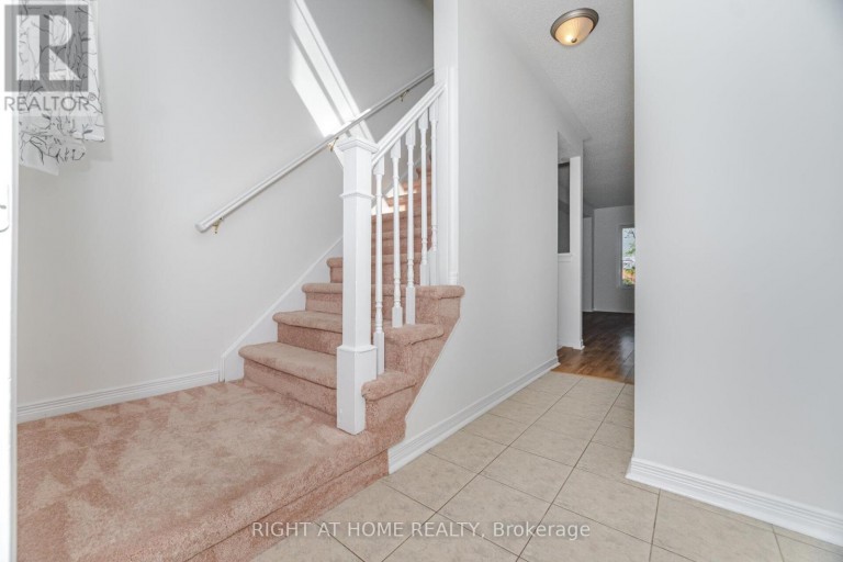 23 PEARTREE COURT, Barrie (Allandale Heights), Ontario, L4N6N7