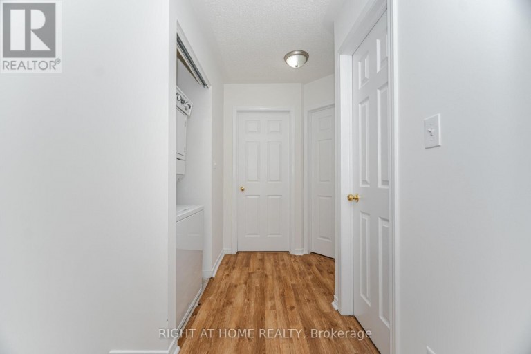 23 PEARTREE COURT, Barrie (Allandale Heights), Ontario, L4N6N7