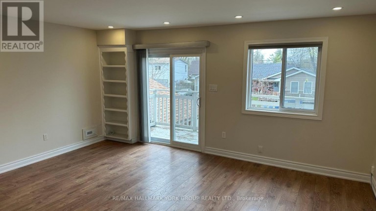#UPPER - 210 WAYS BAY DRIVE, Georgina (Keswick North), Ontario, L4P2M7