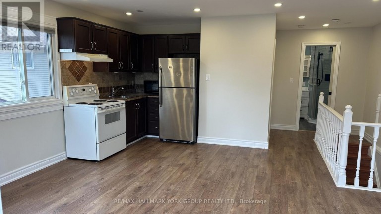 #UPPER - 210 WAYS BAY DRIVE, Georgina (Keswick North), Ontario, L4P2M7