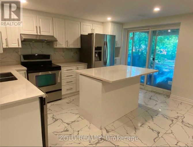 236 BASEM RENFORTH DRIVE, Toronto (Markland Wood), Ontario, M9C2K9