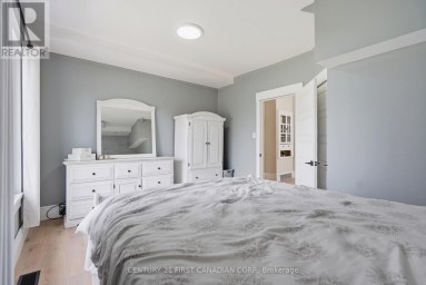 8073 FRANCIS STREET Brooke-Alvinston (Brooke Alvinston) Ontario photo 15