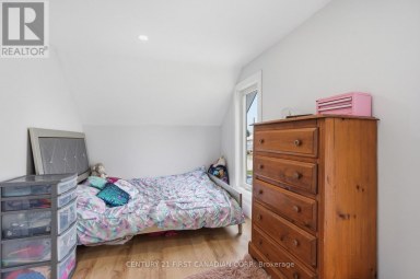 8073 FRANCIS STREET Brooke-Alvinston (Brooke Alvinston) Ontario photo 21