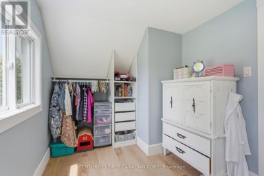 8073 FRANCIS STREET Brooke-Alvinston (Brooke Alvinston) Ontario photo 24