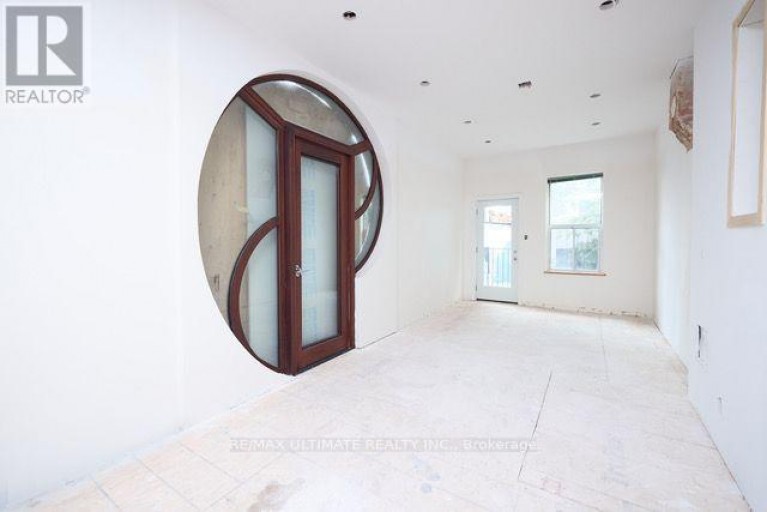 71 OXFORD STREET W, Toronto (Kensington-Chinatown), Ontario, M5T1P2