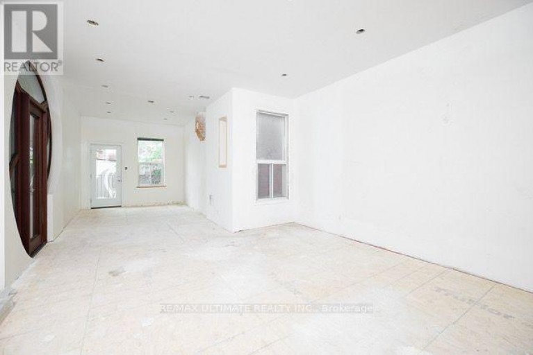 71 OXFORD STREET W, Toronto (Kensington-Chinatown), Ontario, M5T1P2
