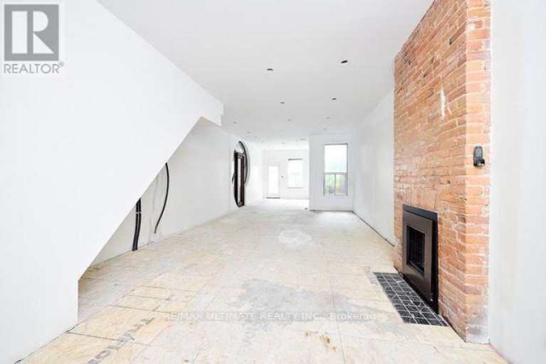 71 OXFORD STREET W, Toronto (Kensington-Chinatown), Ontario, M5T1P2