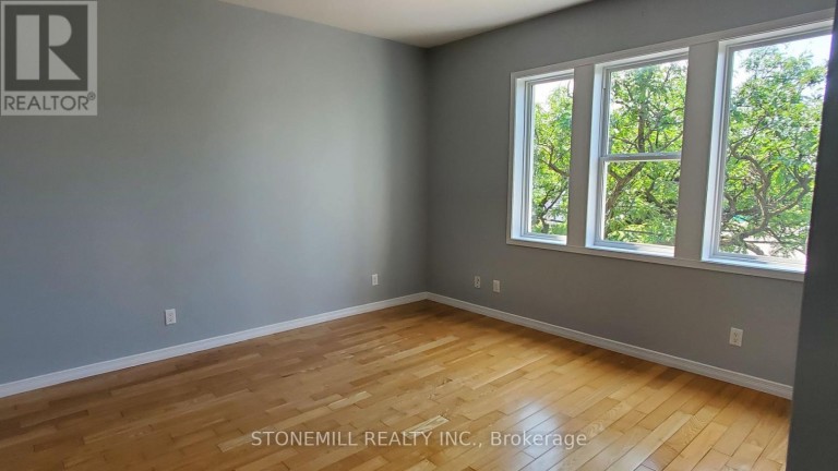 2 - 148 OTTAWA STREET N, Hamilton (Crown Point), Ontario, L8H3Z3